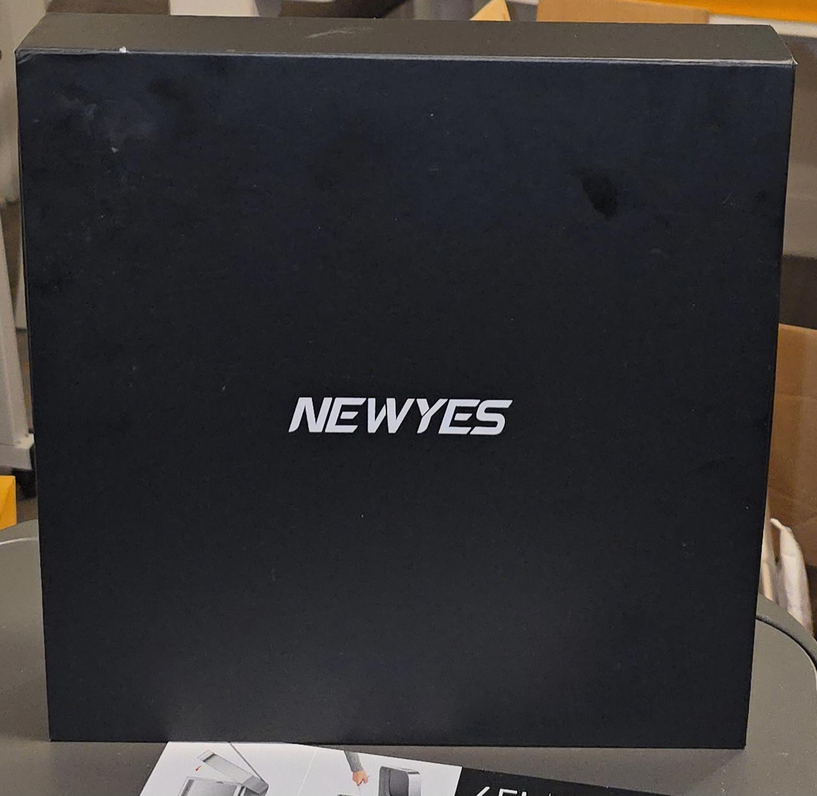 NEWYES SyncPen Smartpen with Digital Notebook