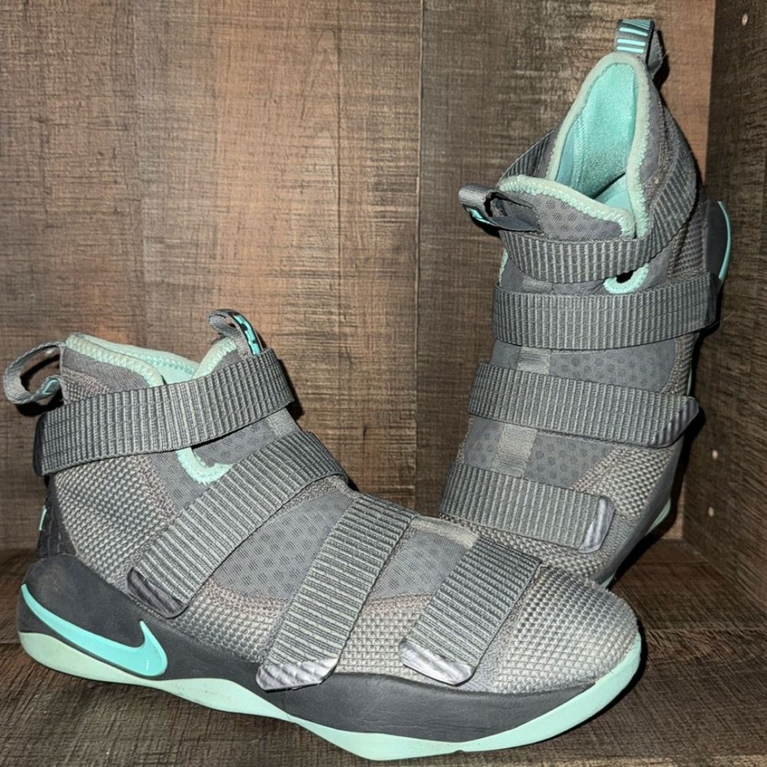 NIKE soldier LaBron sneakers- size 4.5Y