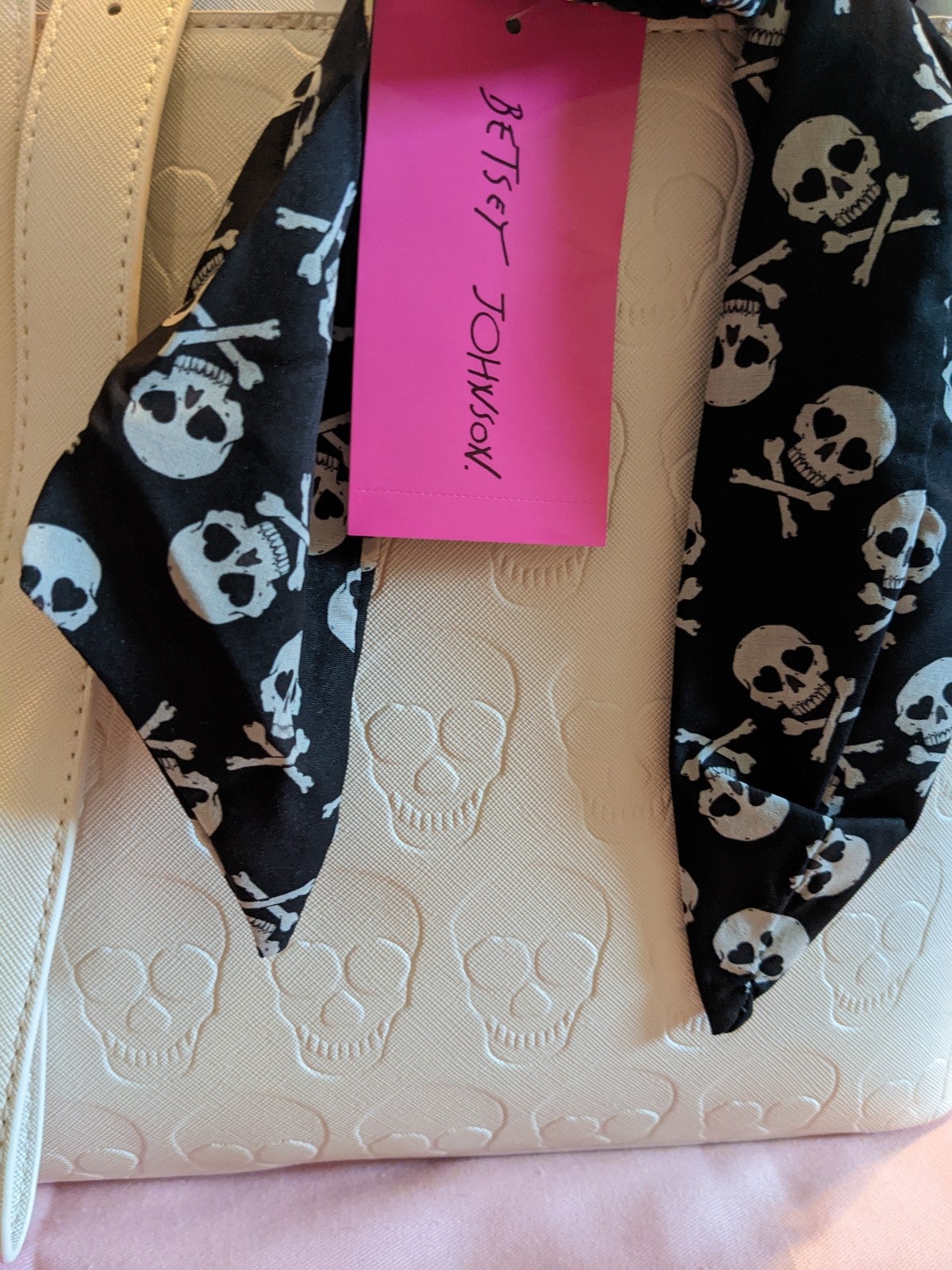 Betsey shops Johnson White Skull Embossed purse