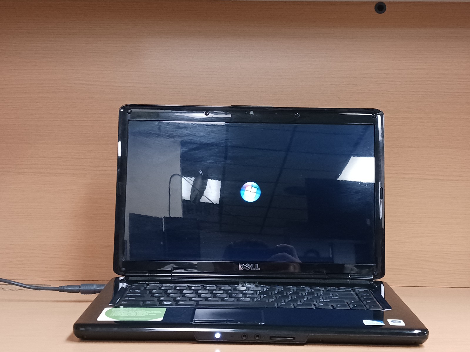 Dell Inspiron 1545 Laptop Intel Pentium Dual-Core T4200 CPU, 3GB RAM, 250GB HDD