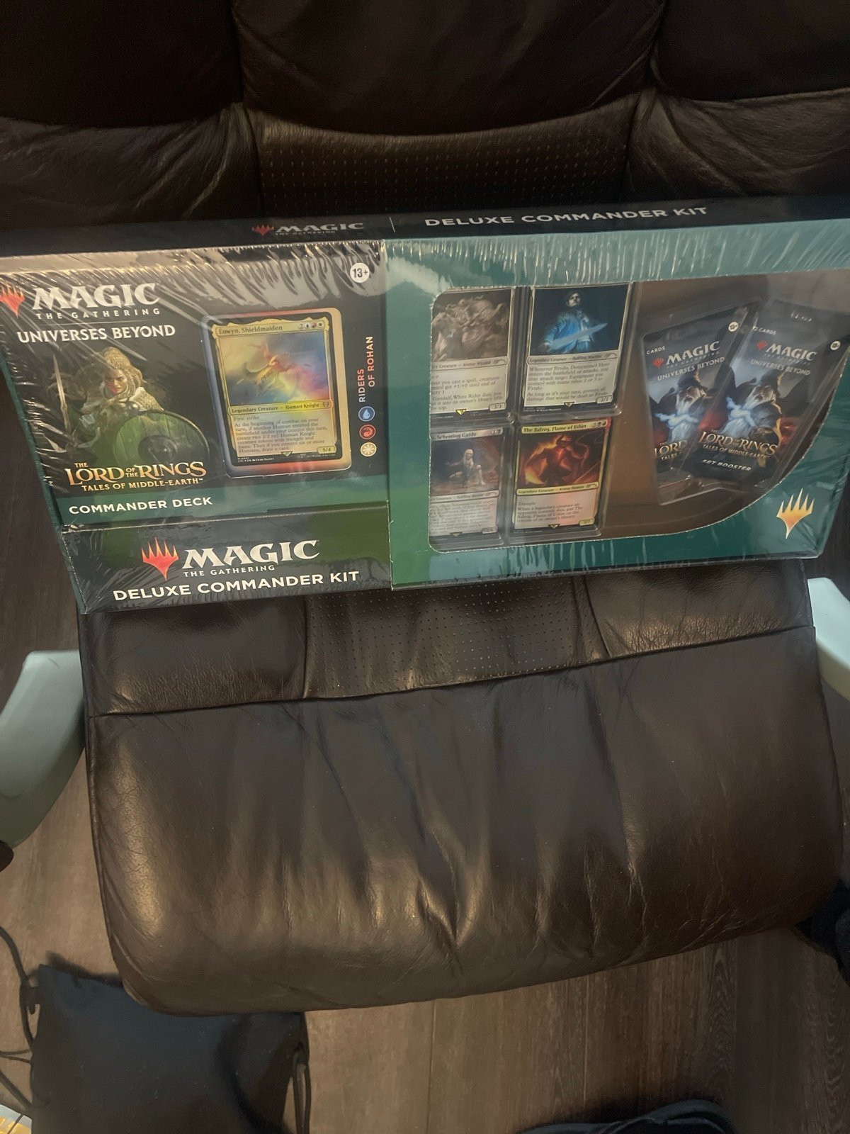 MTG Deluxe Commander Kit