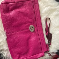 Coach nwot wristlet
