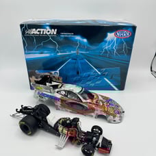 NHRA Gary Scelzi 1:24 Scale Mopar Oakley Snow Camo Funny Car 2005, 1 of 996