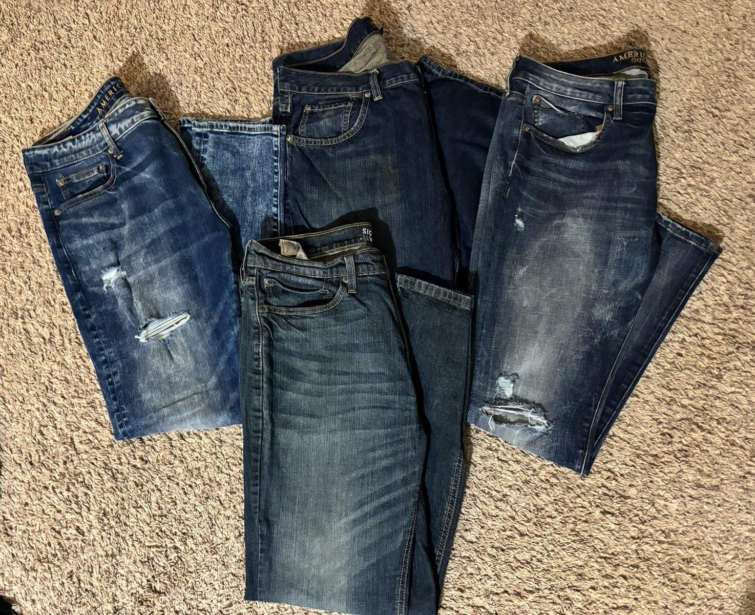Men's Jeans Bundle size 36x32 American Eagle- banana republic- Levi - lot of 4
