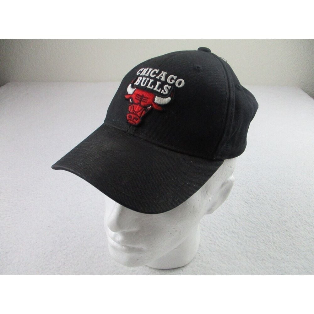 VTG Chicago Bulls Adidas Baseball Cap Mens Adjustable Hat NBA Eastern Conference