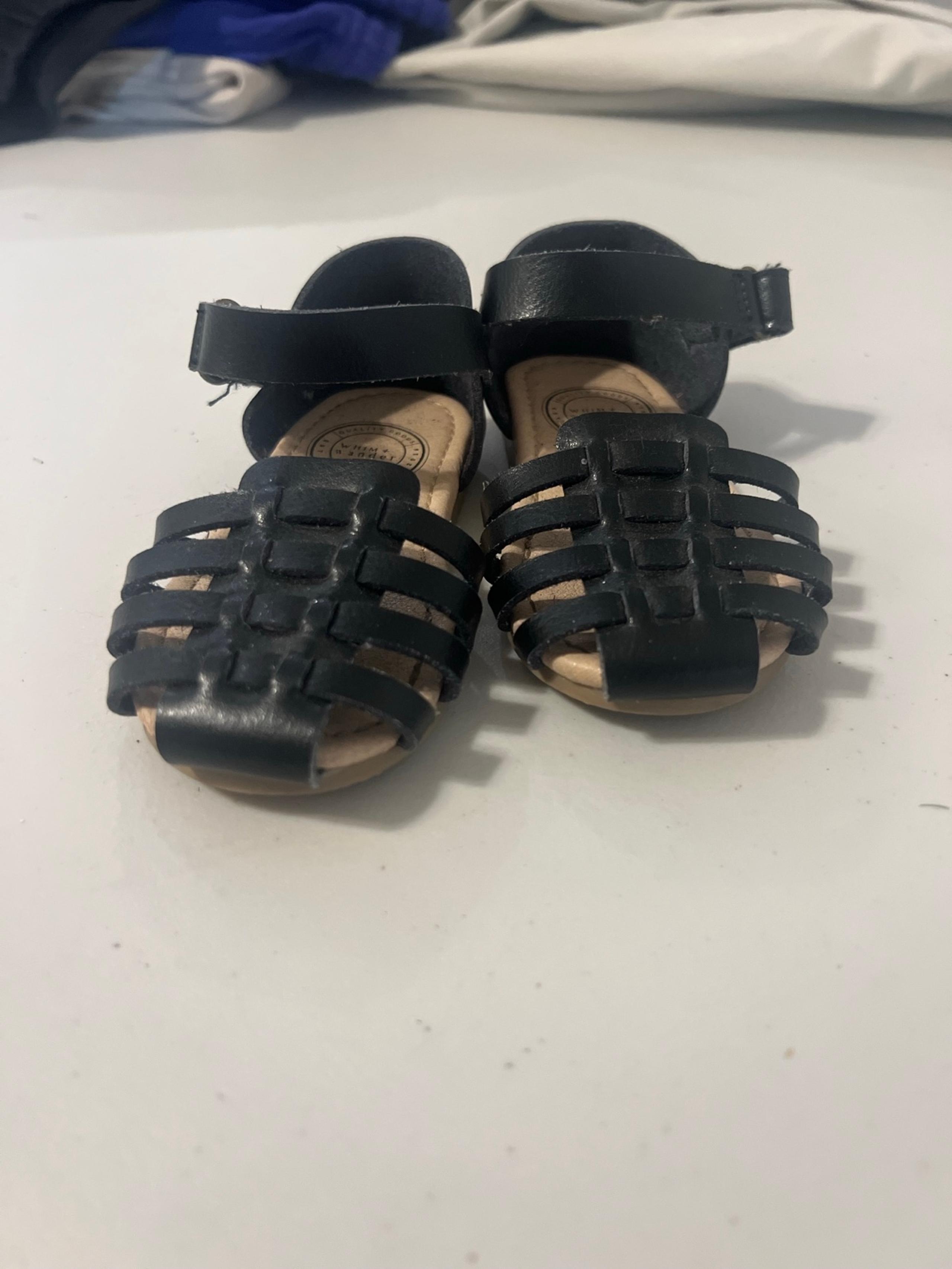 Sweet honey sandals