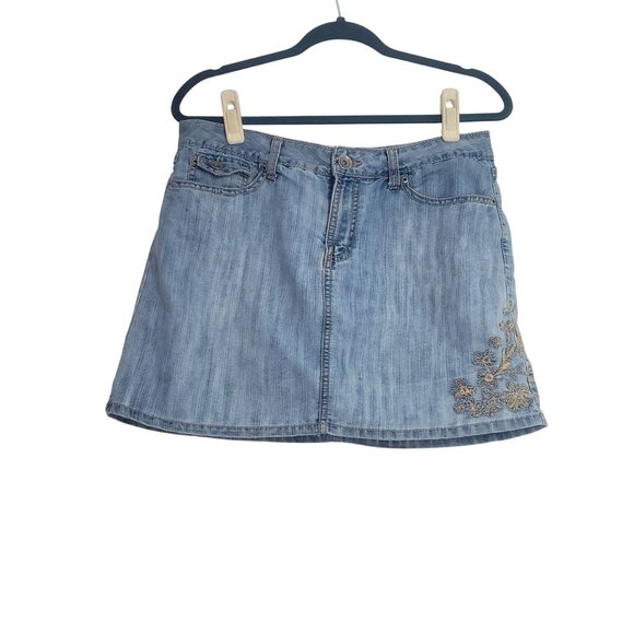 Vintage 90s Faded Glory Womens Denim Embroidered A-Line Skort Size 8 Medium Wash