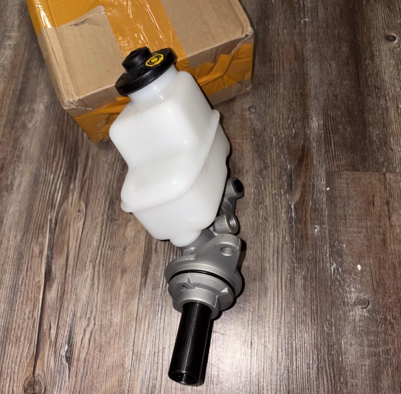 Brake Master Cylinder with Reservoir Tank and Sensor for Toyota Tacoma 2008-2023