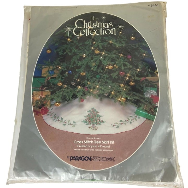 Paragon Vintage Needlecraft Cross Stitch Tree Skirt Kit 43 Round 6446 NEW NOS