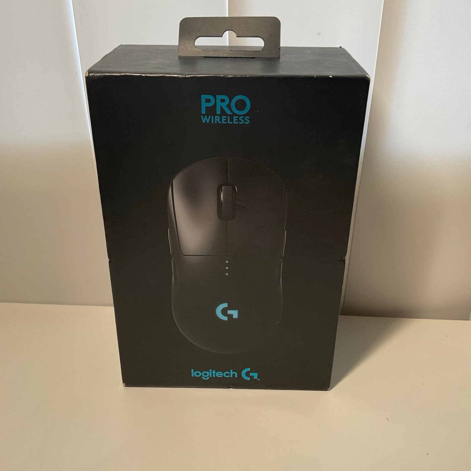 Logitech G Pro Wireless RGB Gaming Mouse Lightspeed HERO 25K DPI - Black
