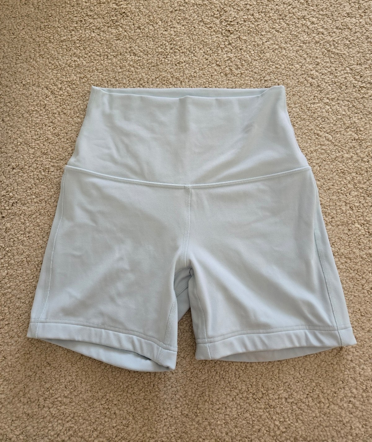 NEW Lululemon mint breeze align shorts 4