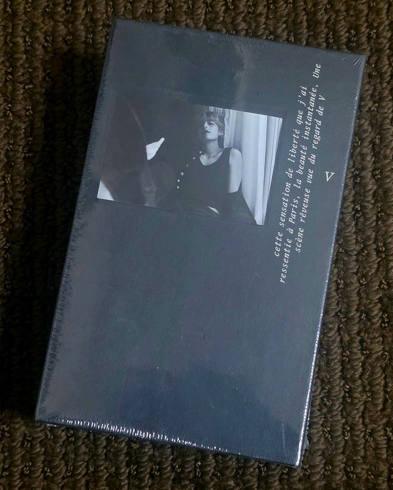 BTS V Reve Photobook (Sealed)