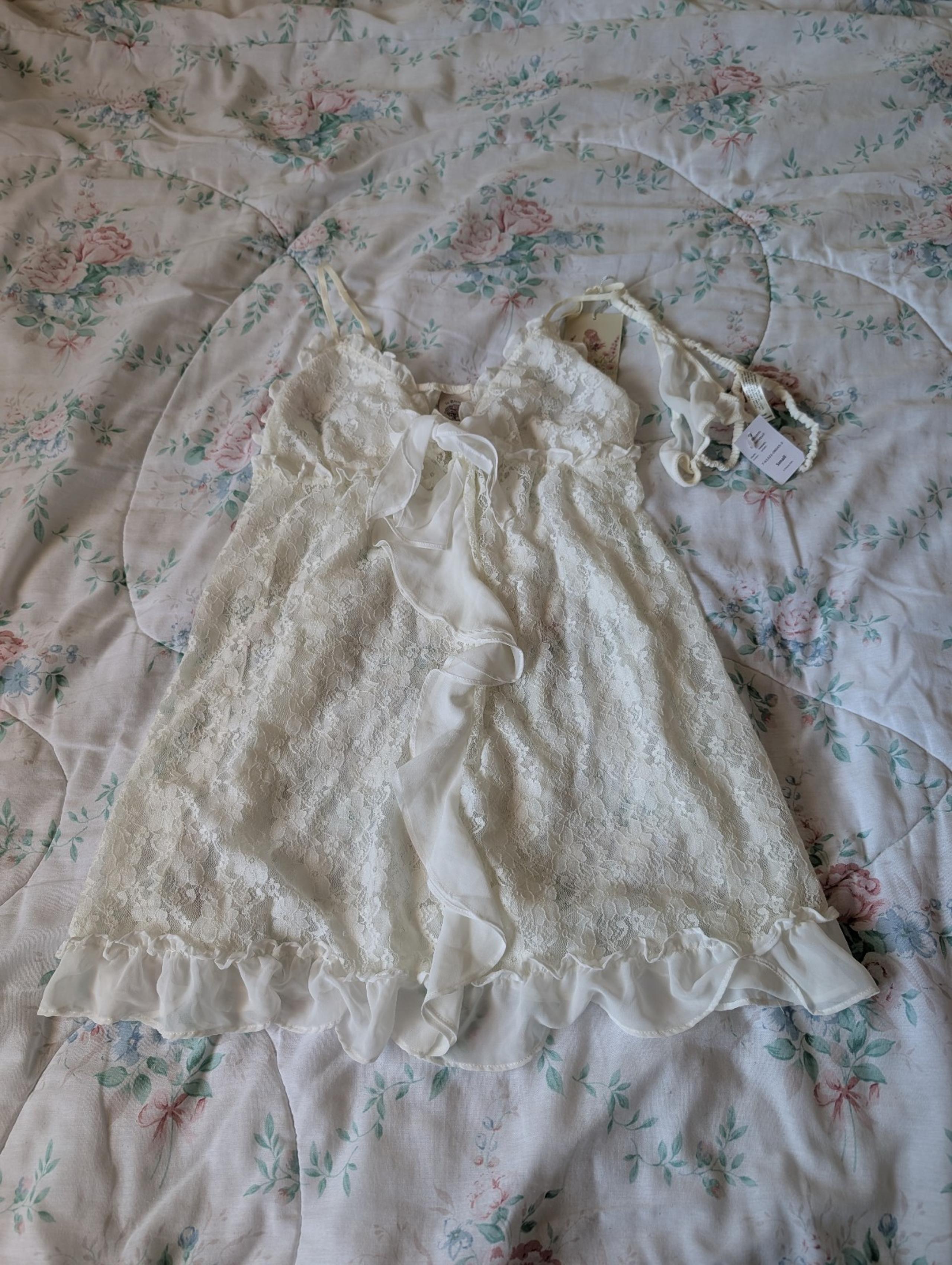 NWT In Bloom By Jonquil Two-Piece Ivory Set
