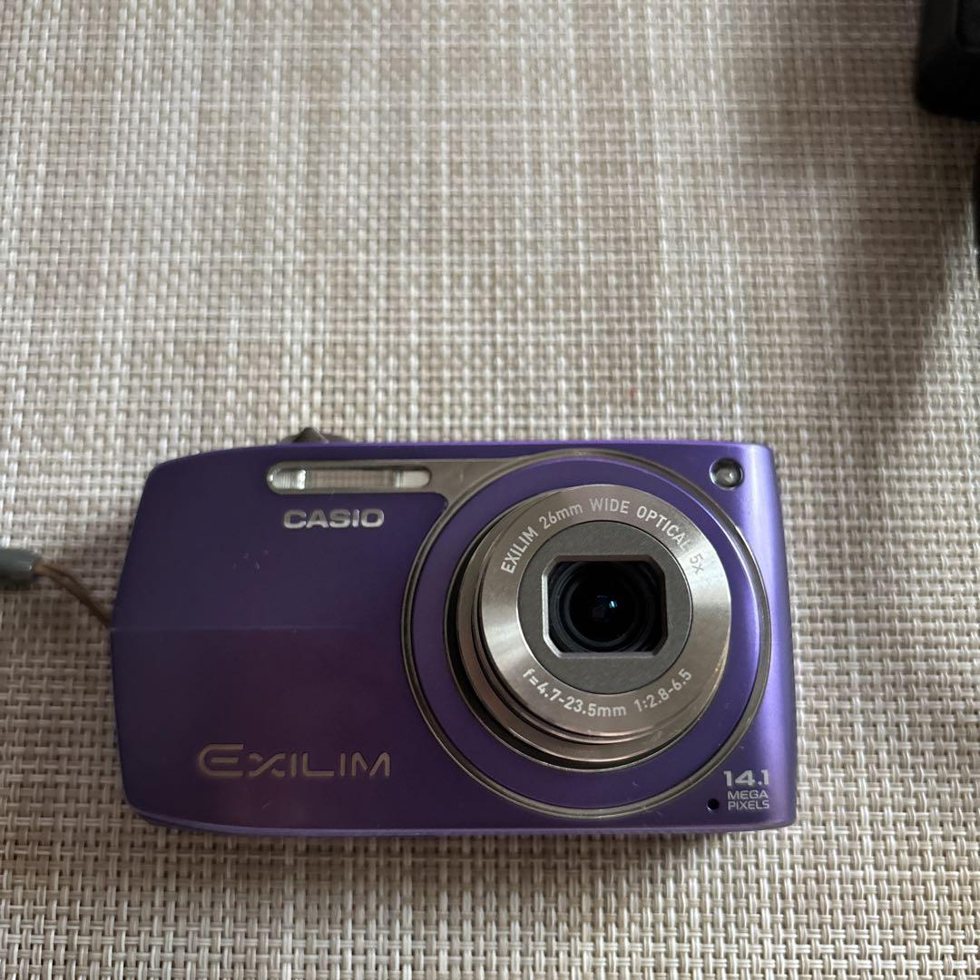 Casio Exilim EX-Z2000 14.1MP Purple Digital Camera - Tested