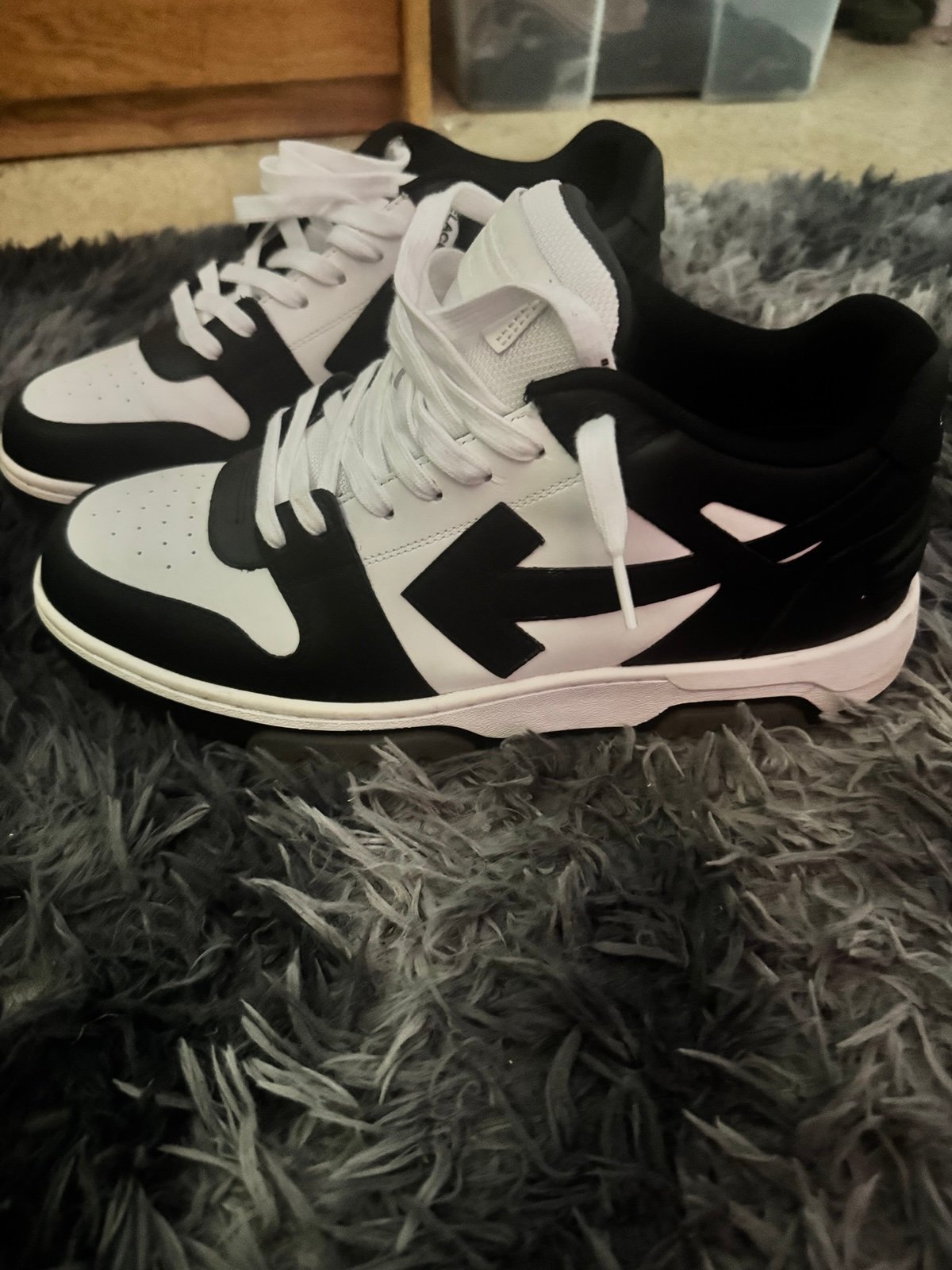 Off-White Sneakers