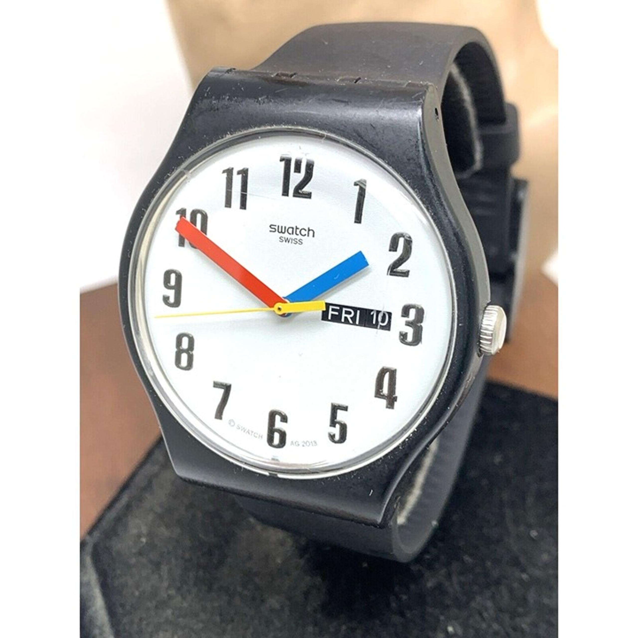 Swatch Men's Watch SUOB728 Swiss Quartz White Dial Black Rubber Band 41mm