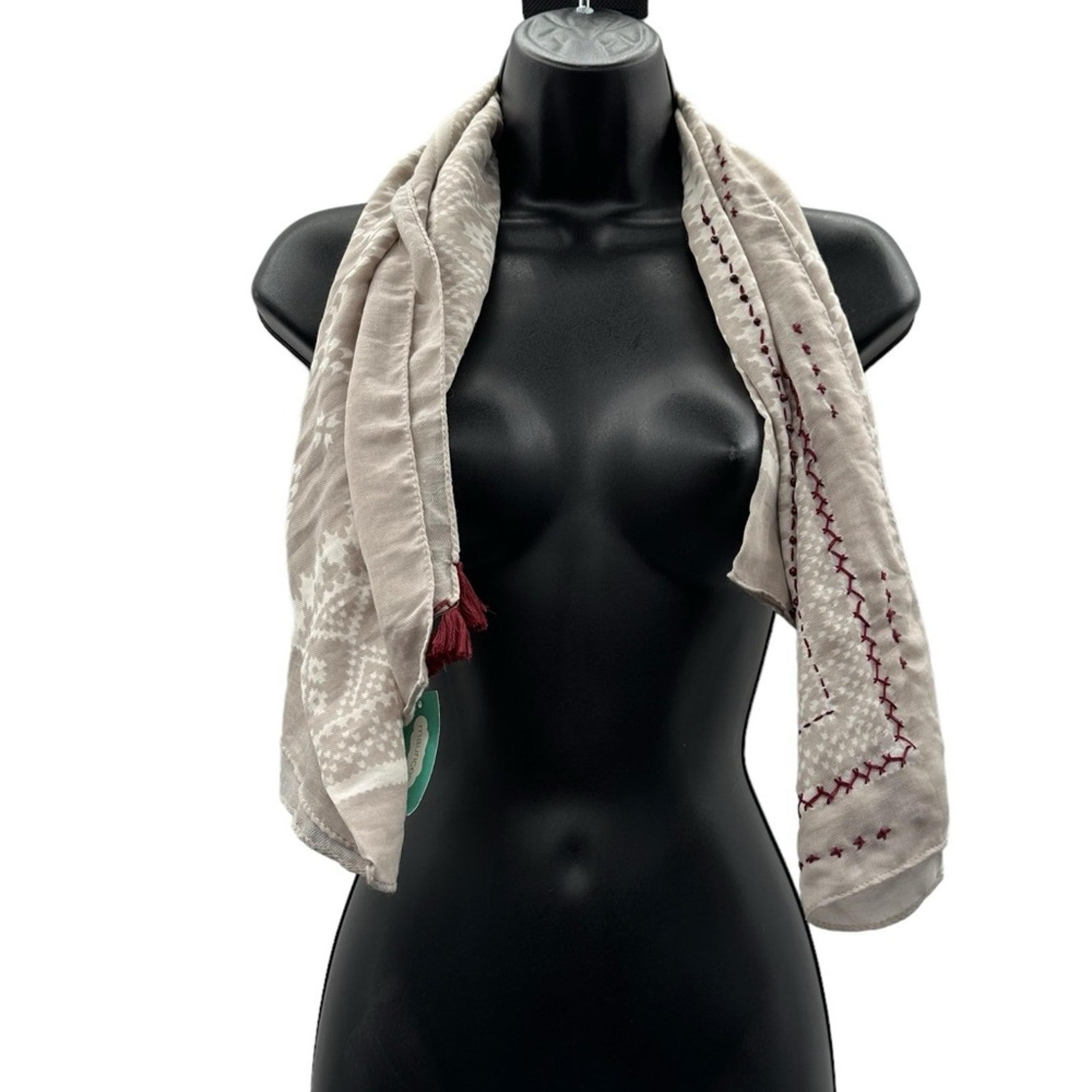 Maurices Gray, White & Burgundy Floral Paisley Tassel Lightweight Scarf NEW