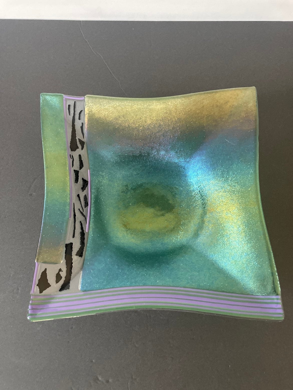 Eve Sheehan Rainbow Iridescent Art Glass Bowl
