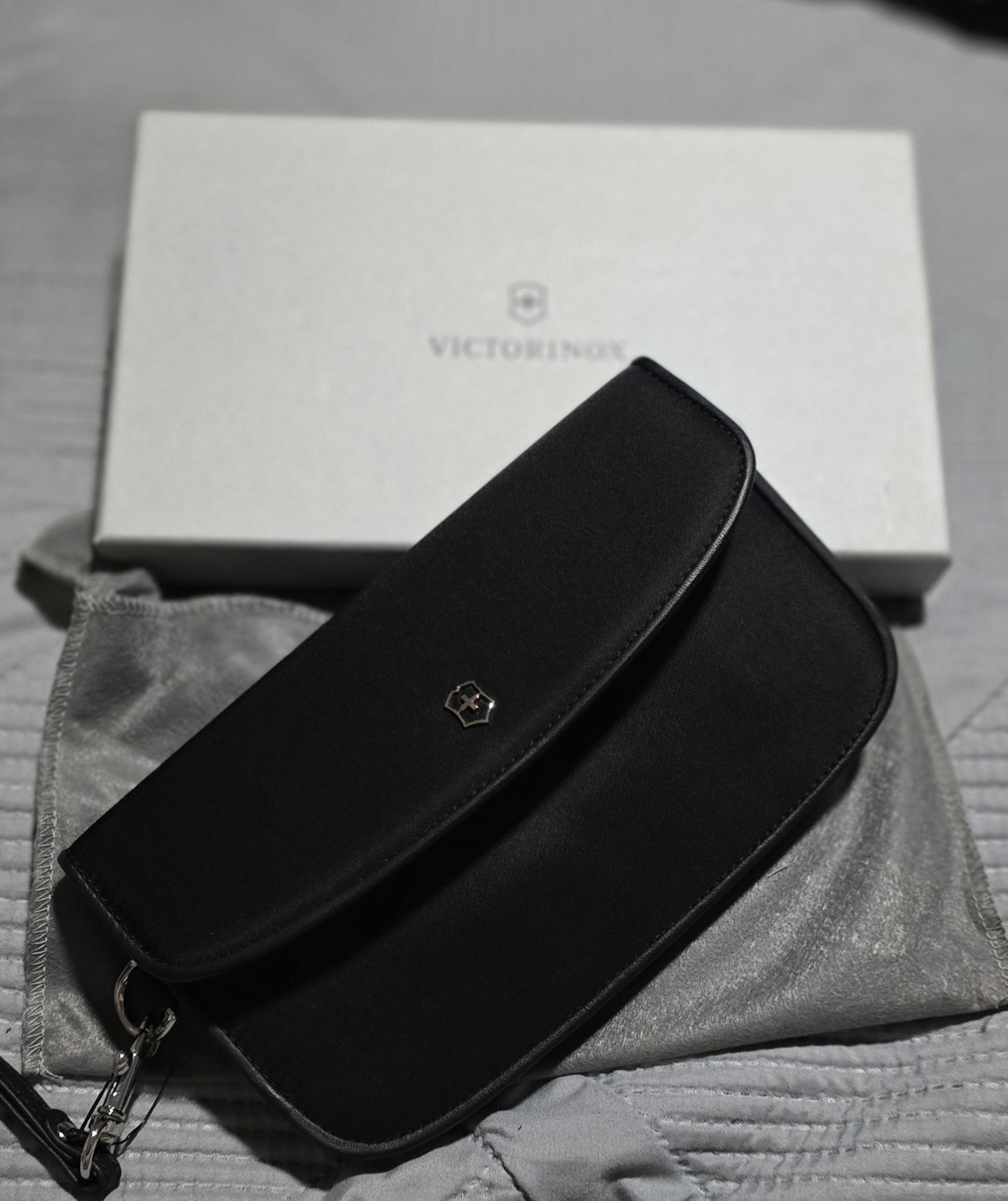 Victorinox Victoria 2.0 Clutch

NEW