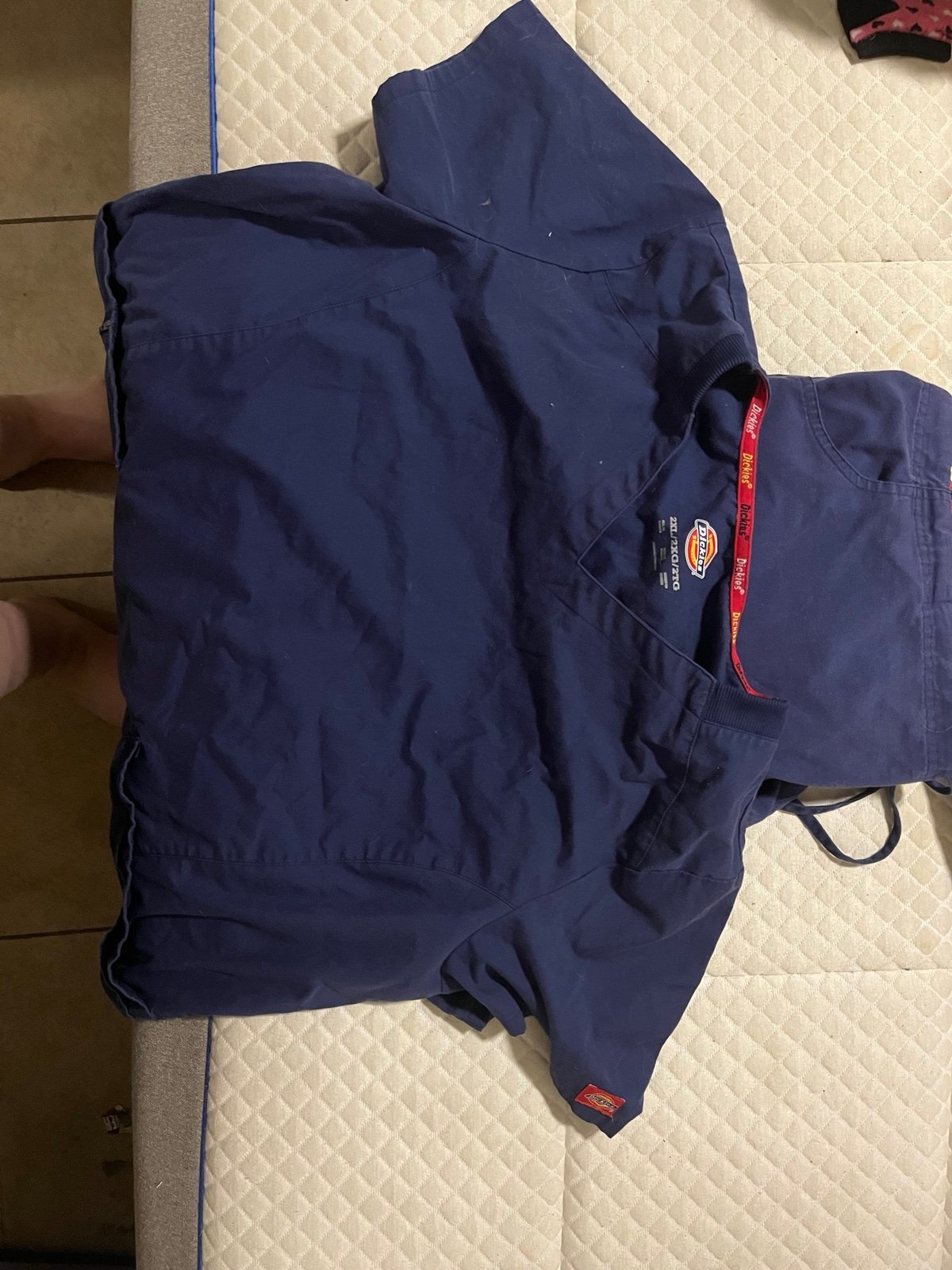 navy blue scrub top