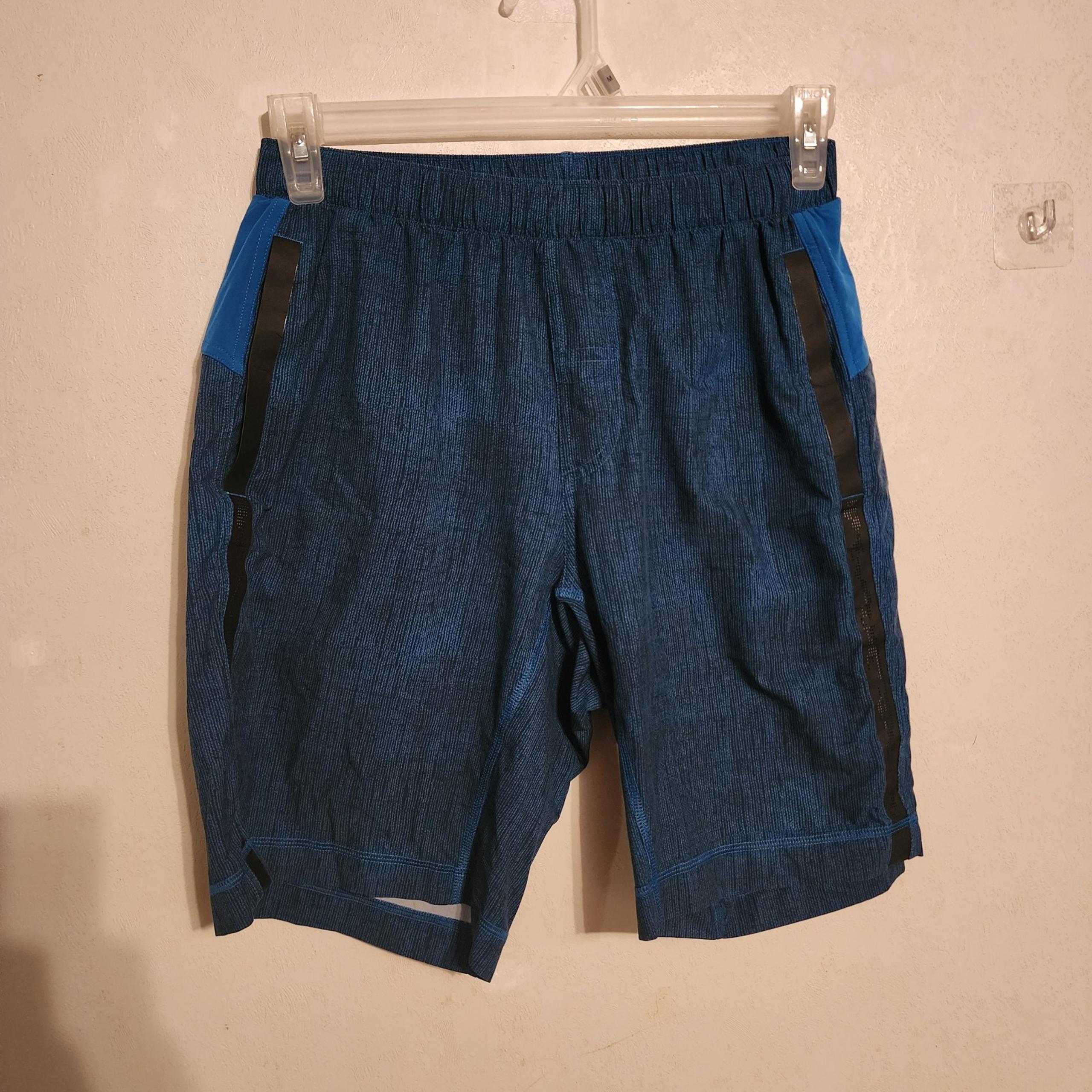 Lululemon Mens 9" Shorts Drawstring  Blue Size M (Missing Zipper Pull Pocket)