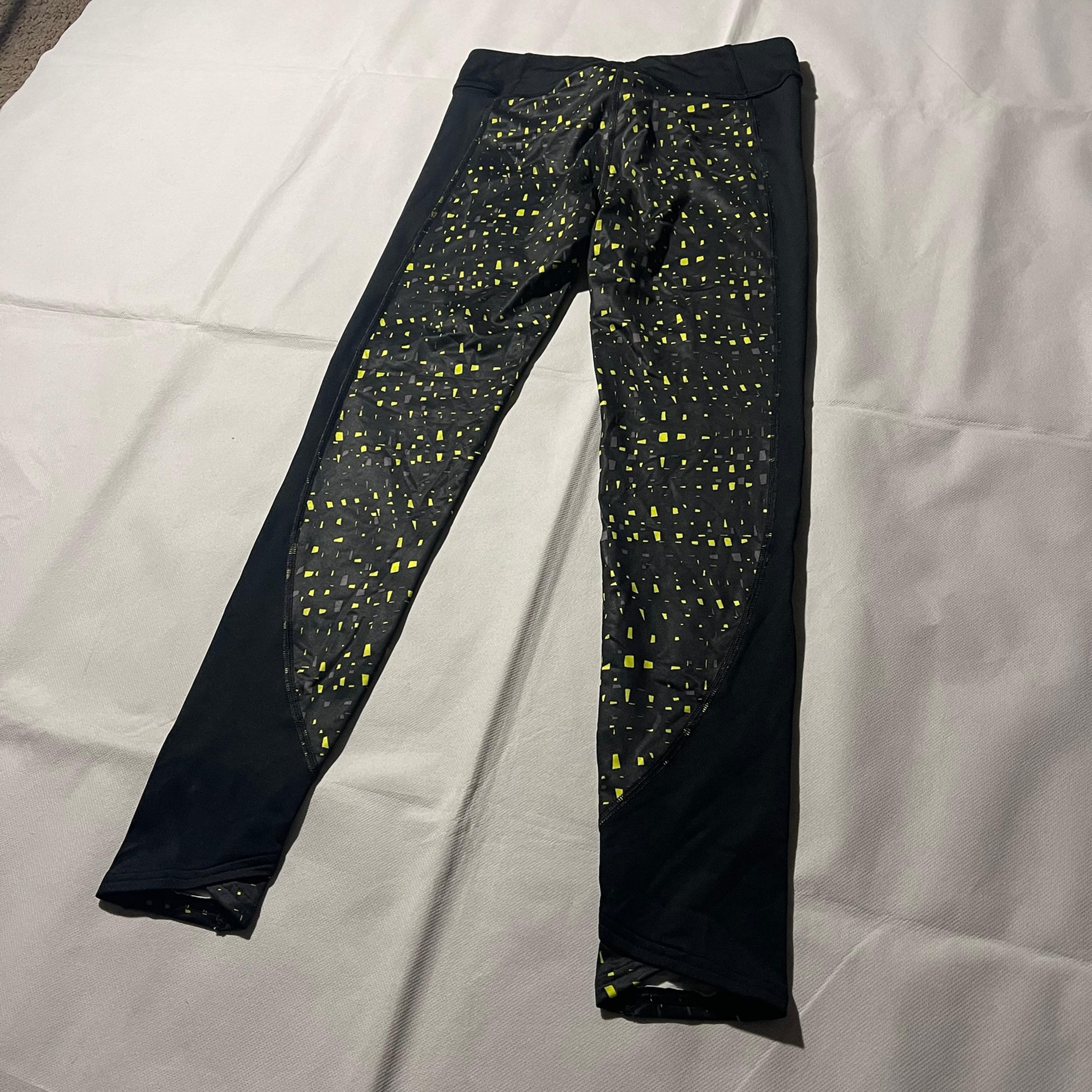 Under Armour Women’s Medium Athletic Leggings Cold Gear