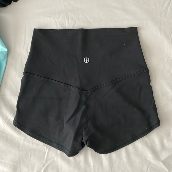 Lululemon Women’s High Rise 2” Align Shorts