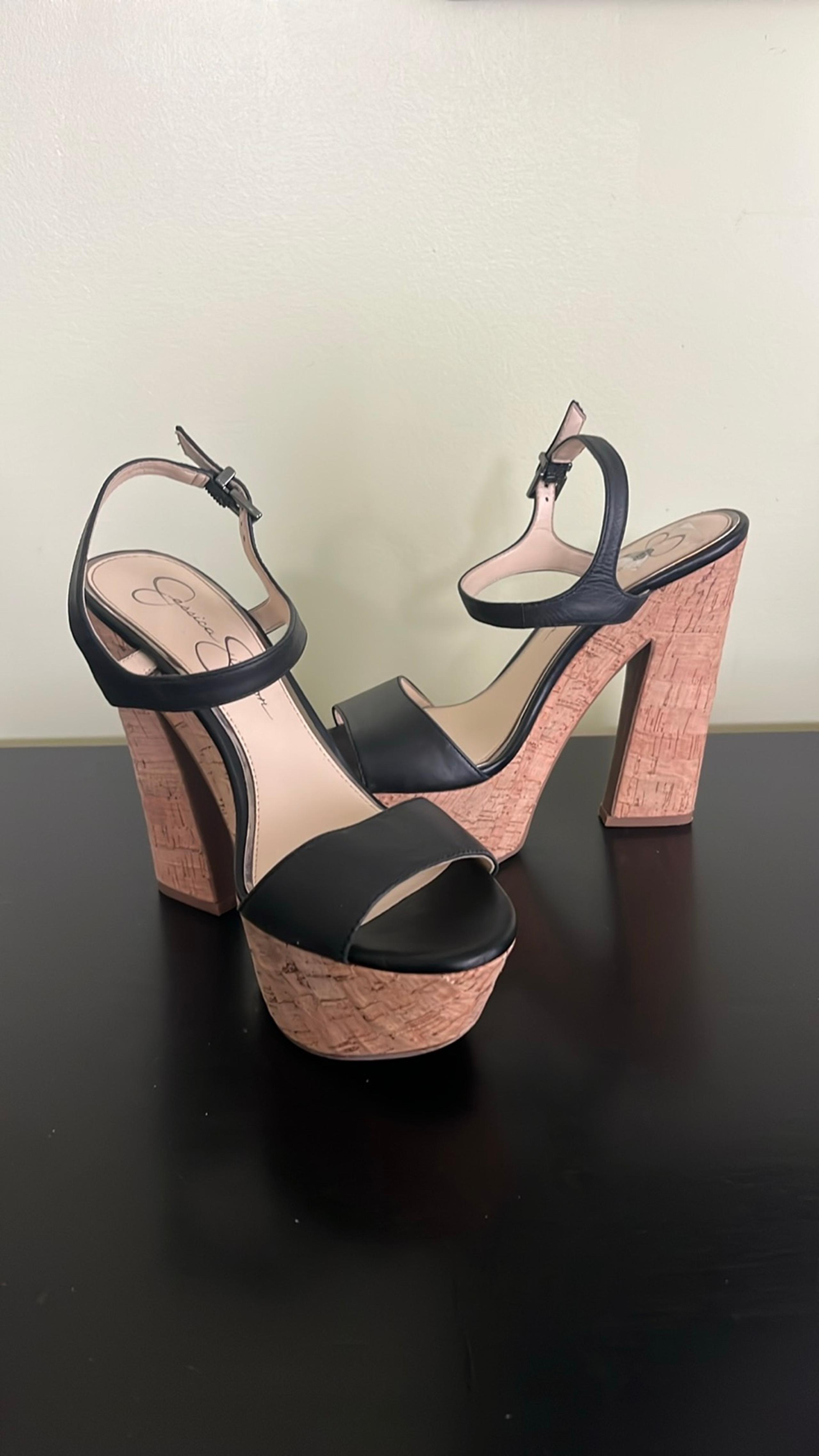 Jessica Simpson Womens DIVELLA Wedge Sandal