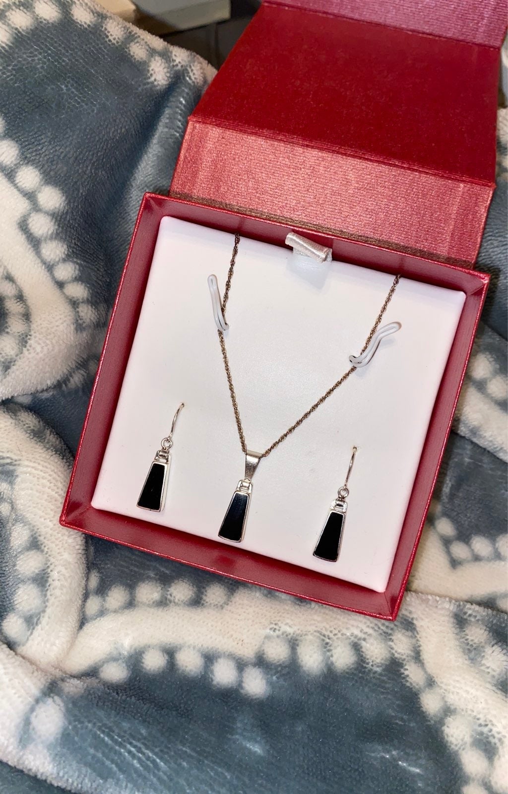 necklace and earring set