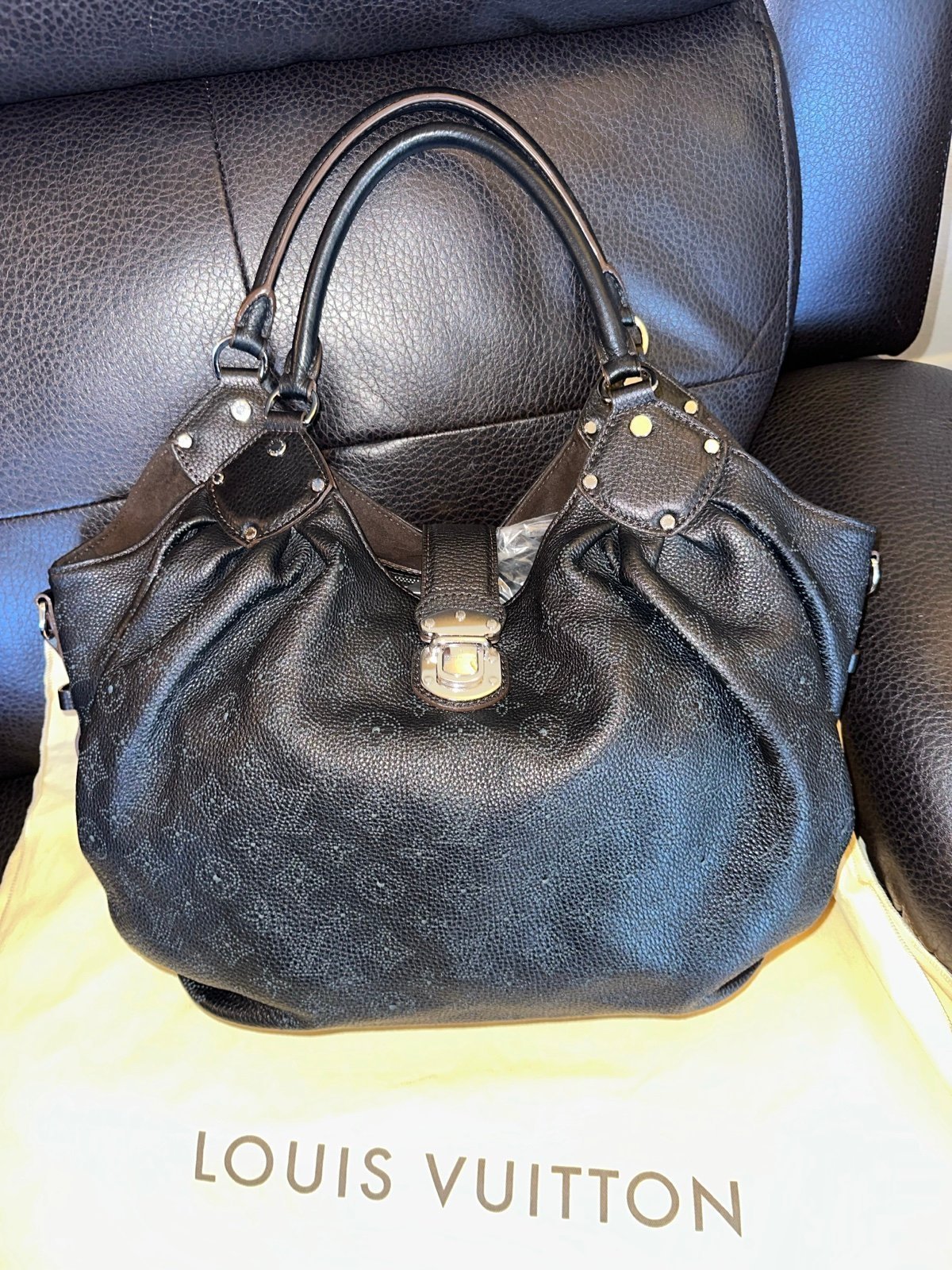 Louis Vuitton Mahina Limited Edition!!(Very Rare Silver hardware!!! Make offer!
