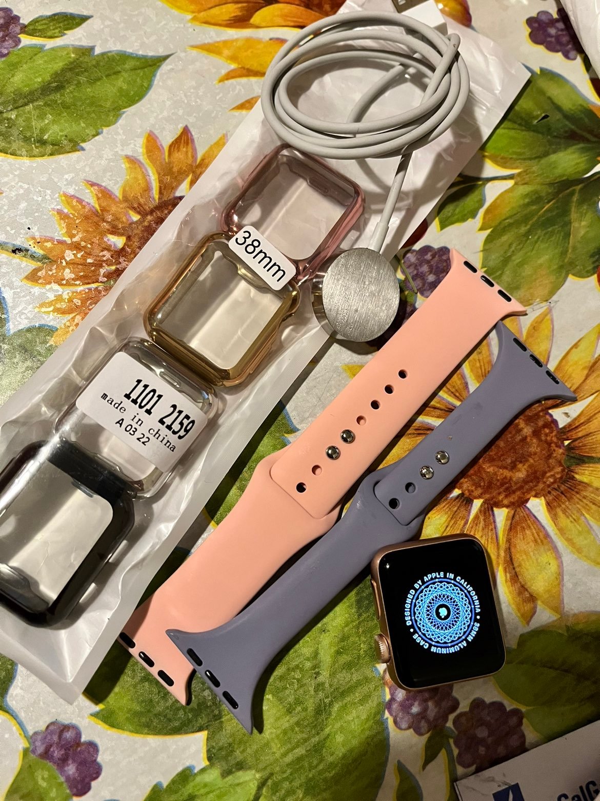 Apple Watch Series 3 38 mm Aluminum Gold