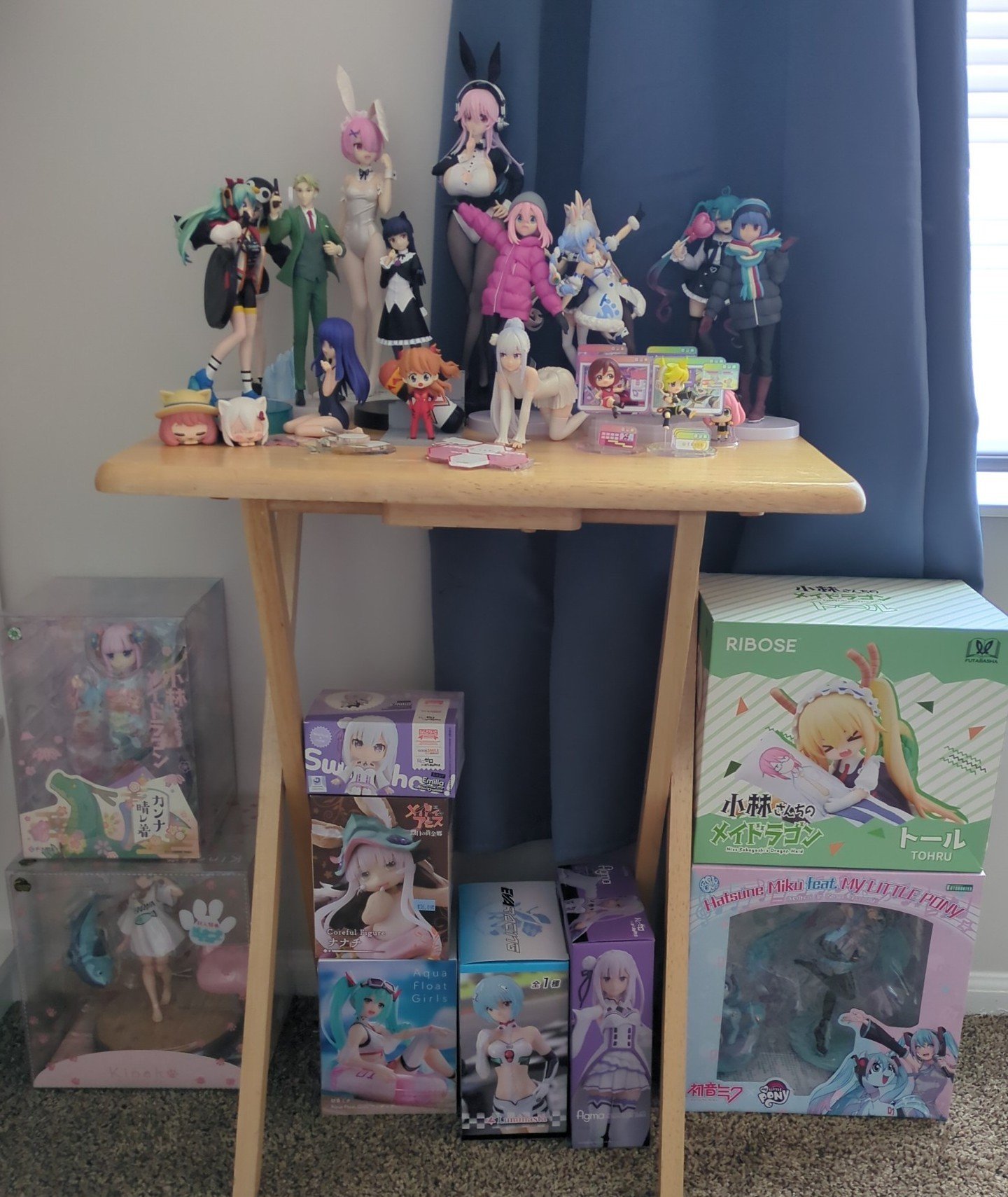 Figure Collection and Anime Merch Like New With Boxes ACCEPTING OFFERS DM!