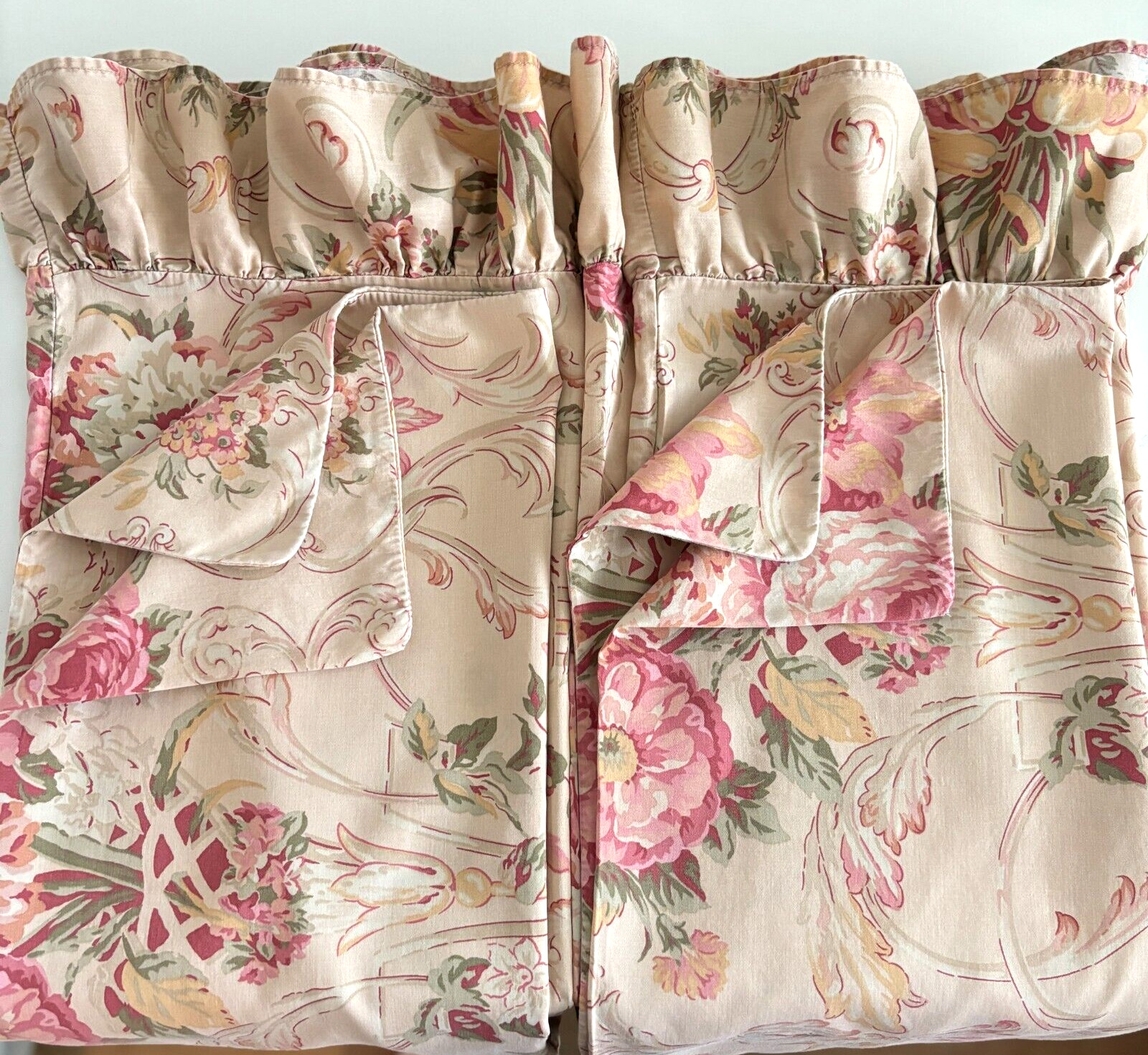 Vintage Ralph Lauren Guinevere 2 King Pillowcases Made in Italy Sewn in USA EUC