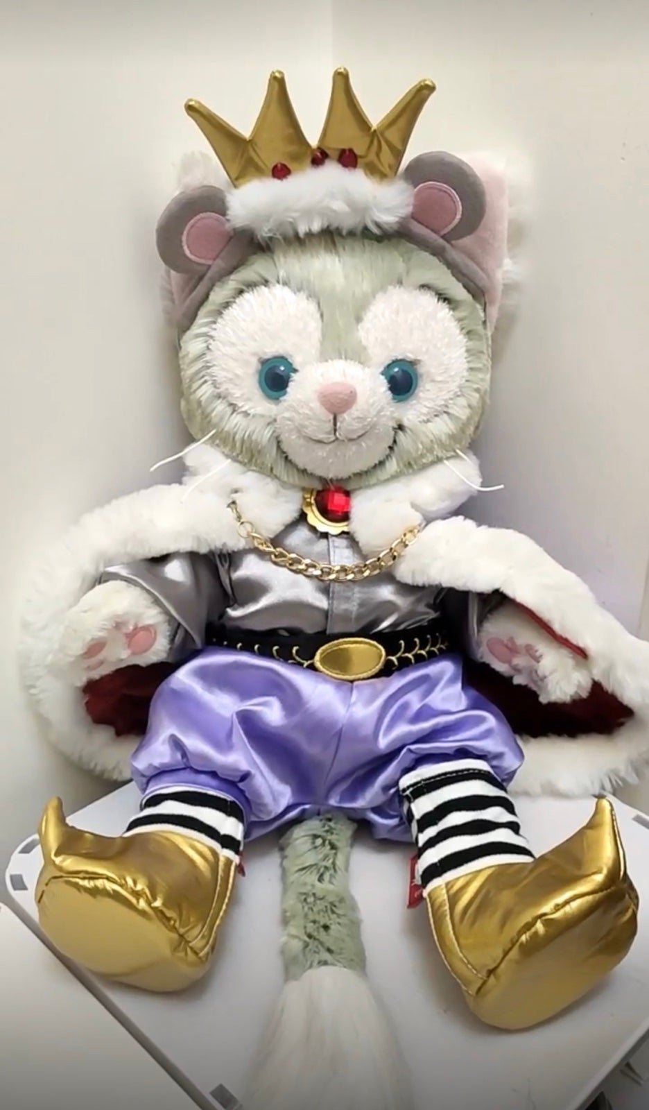 Tokyo Disney Gelatoni in nutcracker costumes