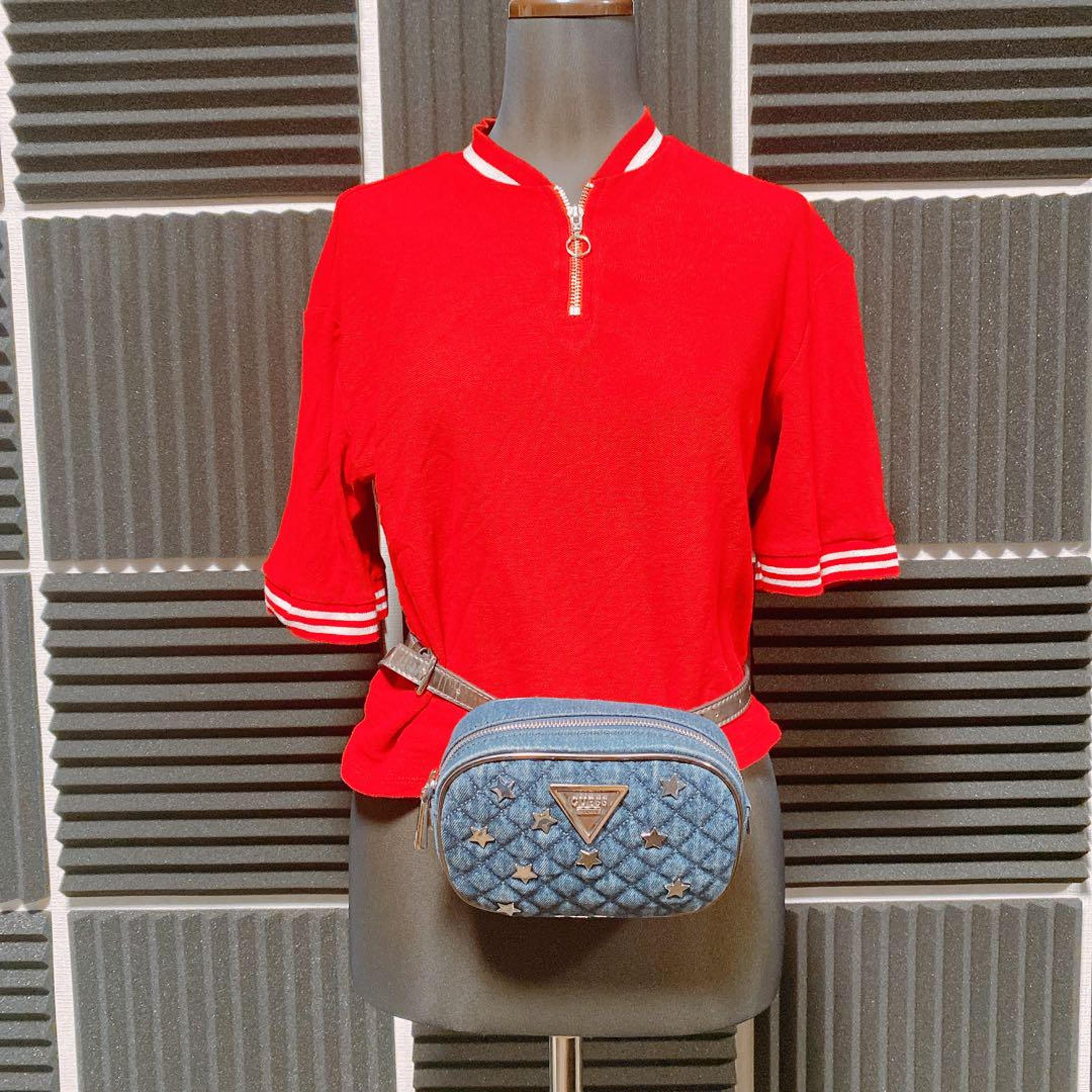 GUESS Body Bag