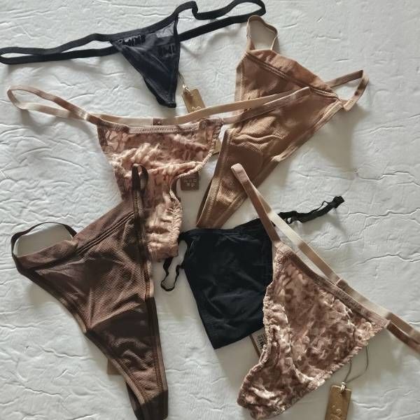 6 pack SKIMS PANTY NWT