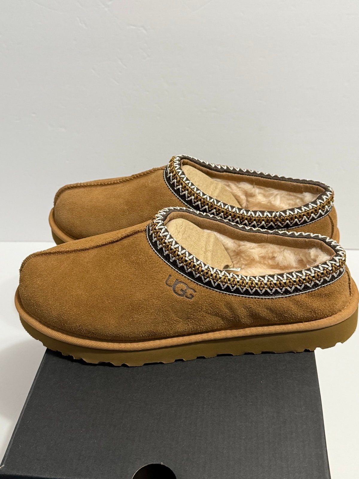 UGG Tasman Slipper Mens- tan Size 9