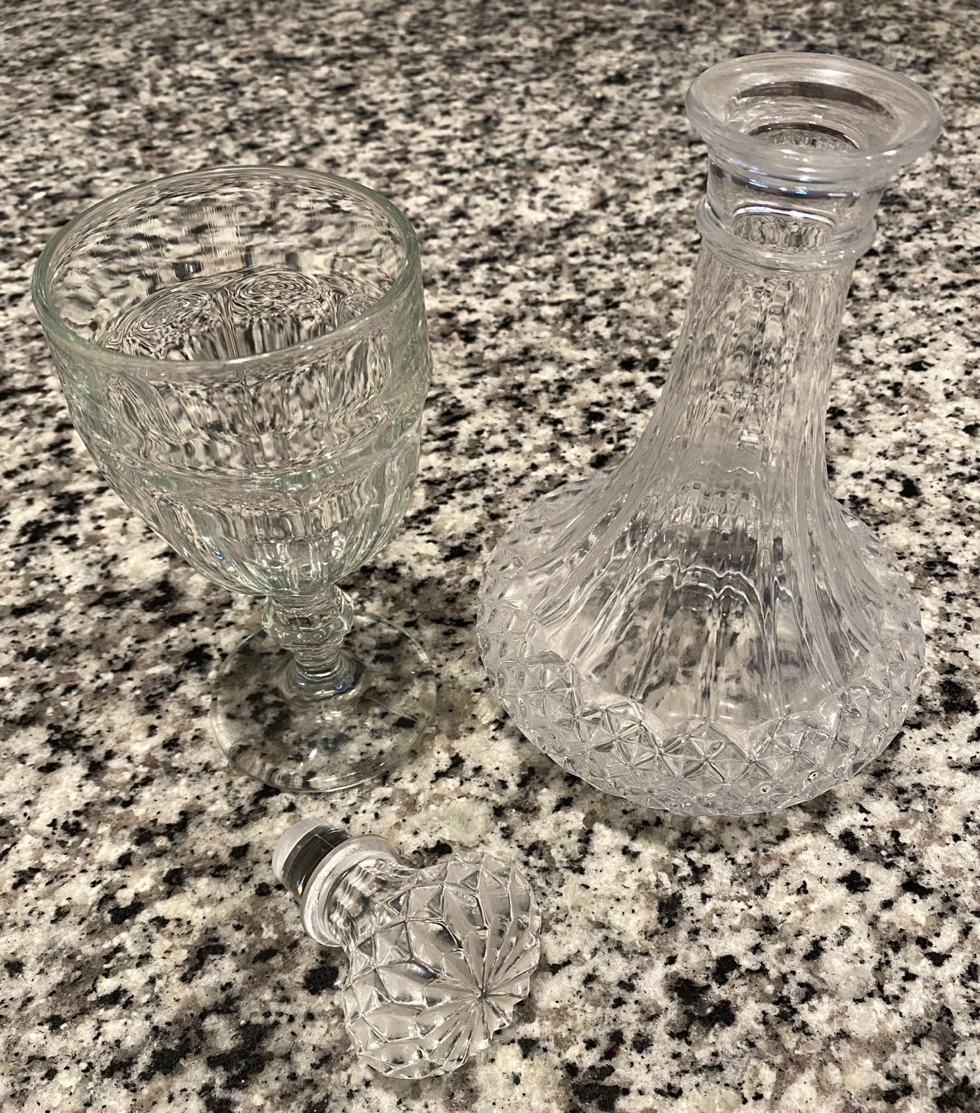 Decanter with Stopper & Goblet Set
