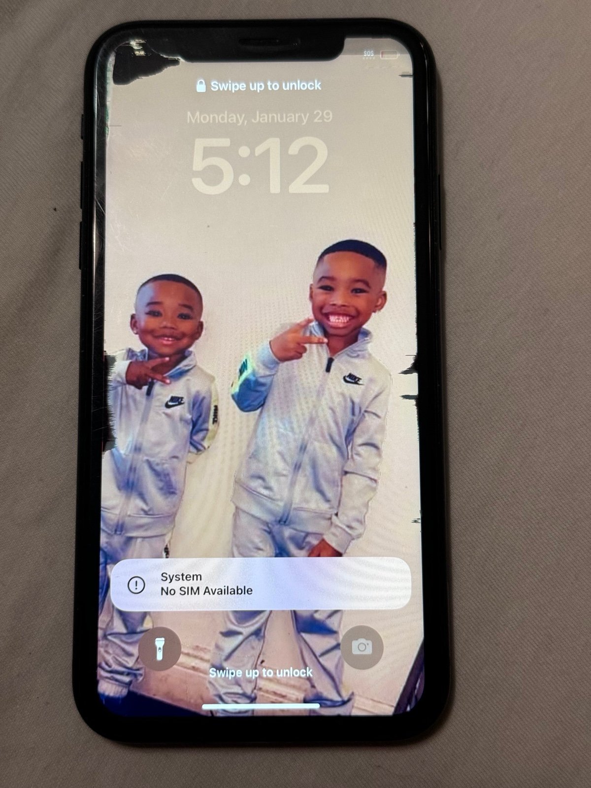 iPhone XR GOOD FOR PARTS