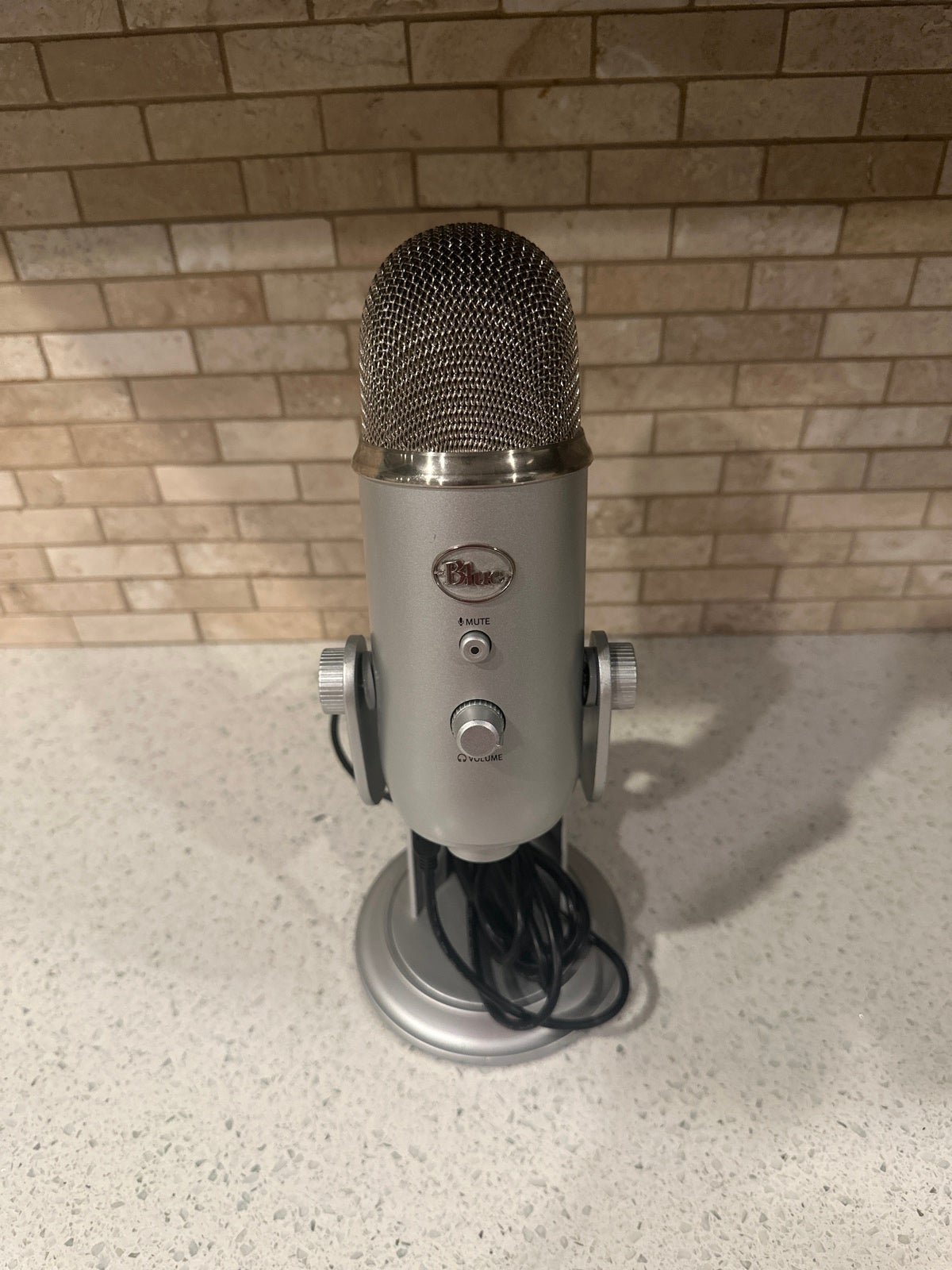 blue Yeti microphone BP