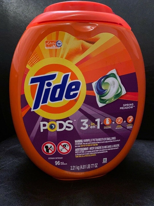 Tide PODS Spring Meadow Scent (96 Count)