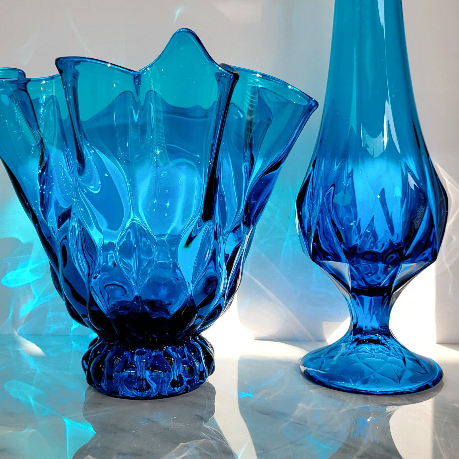 Viking Glass Bluenique Pulled Bubble Crimped Vase