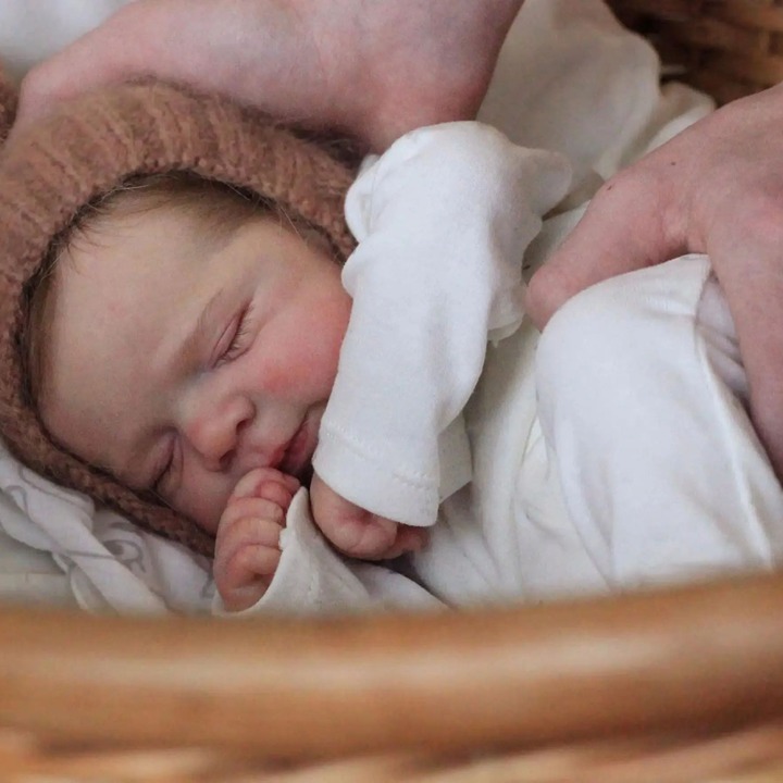 Real Silicone Lifelike Kid Reborn Doll 4jtca