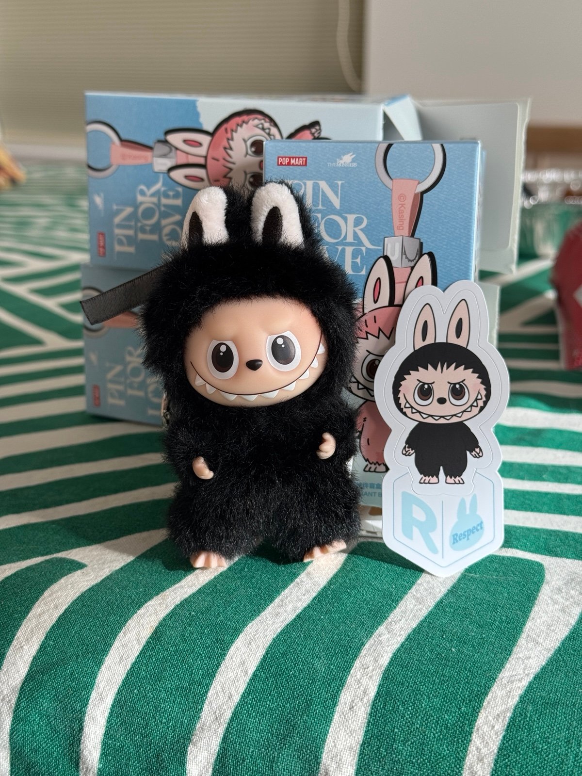 POPMART MINI LABUBU Pin For Love series - letter R