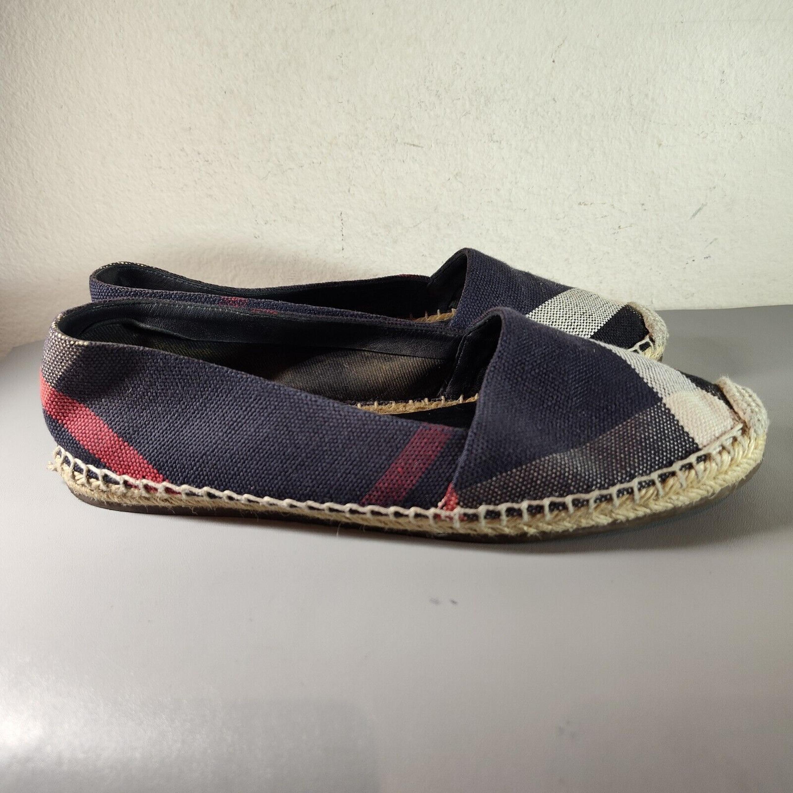 Burberry Navy Blue Nova Canvas Espadrille Flats Women's Sze EU 37 US 6.5 Slip on