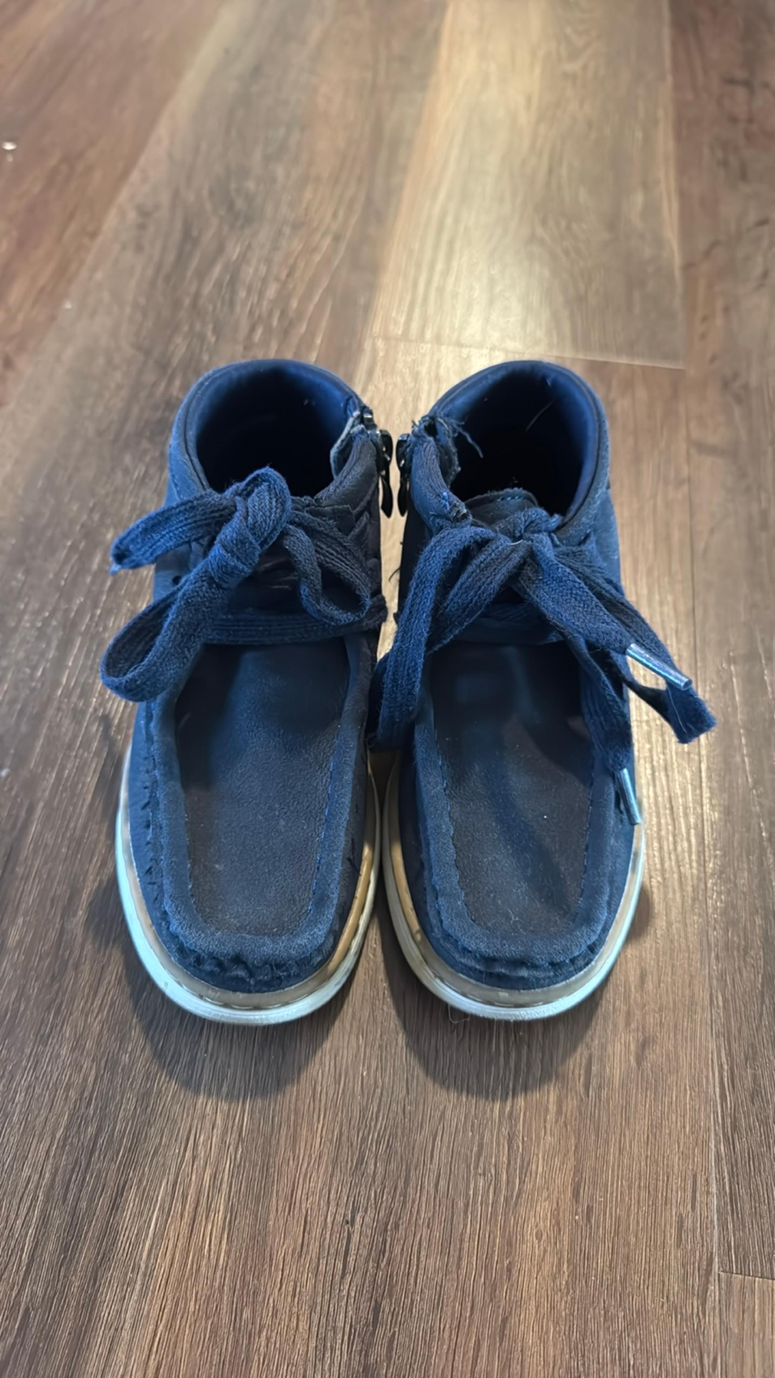 Steve Madden Boys Shoes