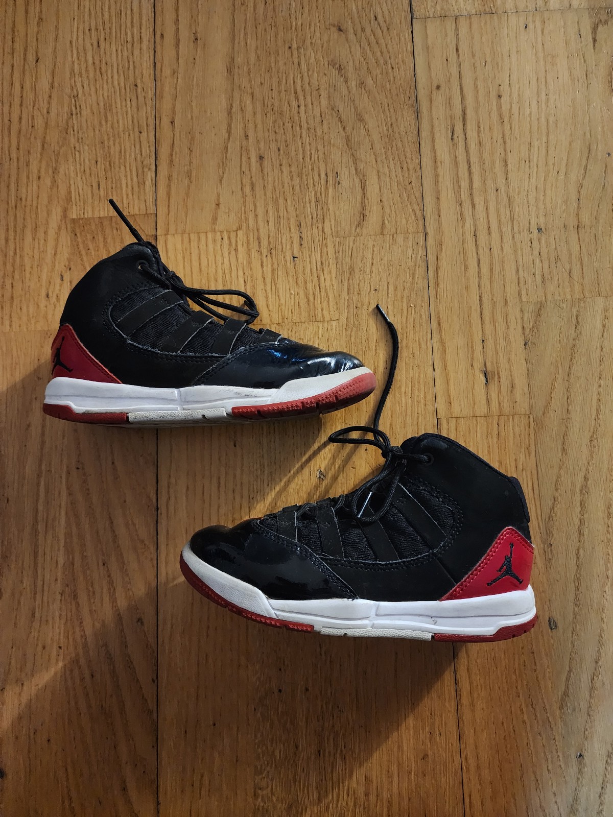 Nike Air Max Aura GS Size 12c for toddlers