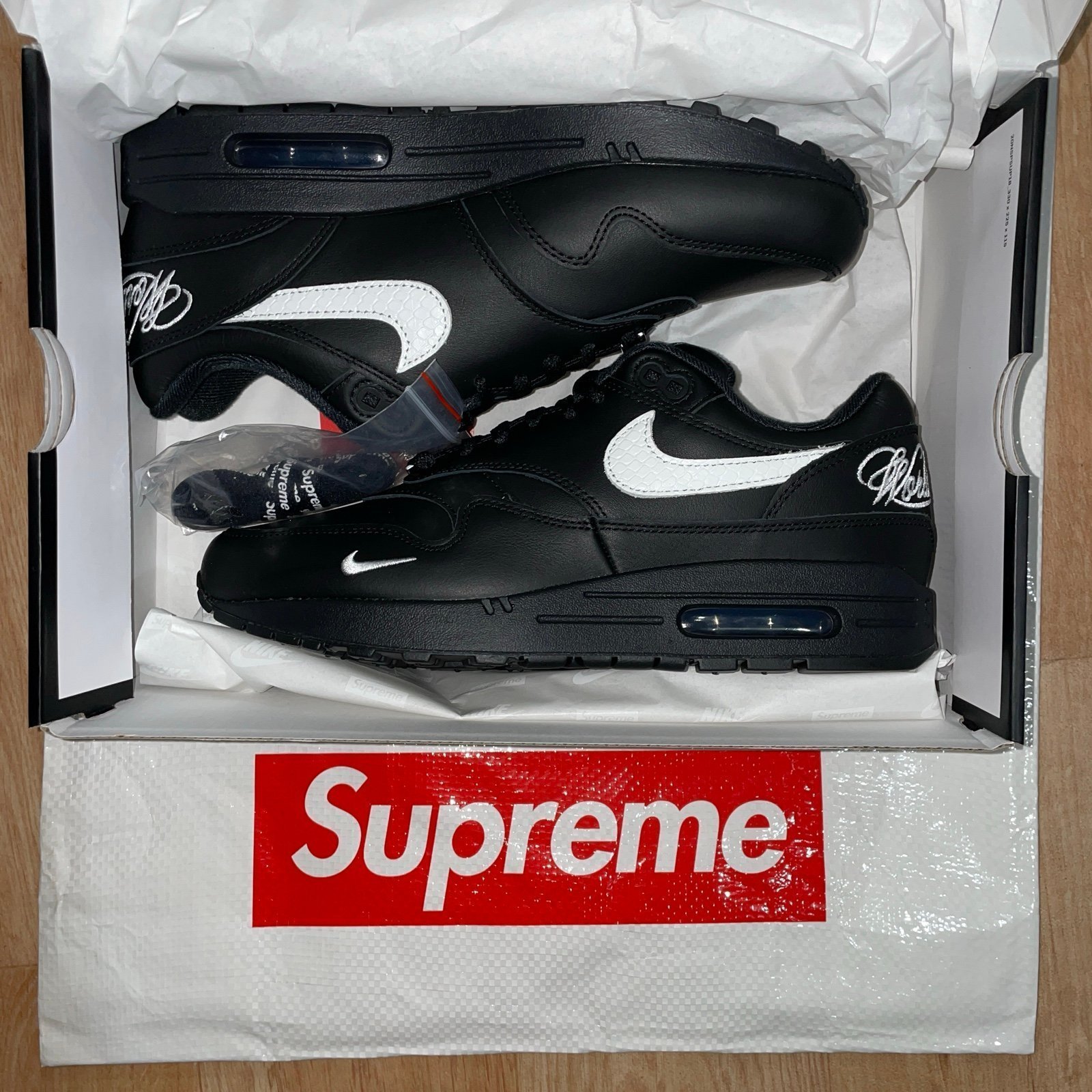 Supreme Nike Air Max 1 ‘87 SP Black MEN 9 NEW
