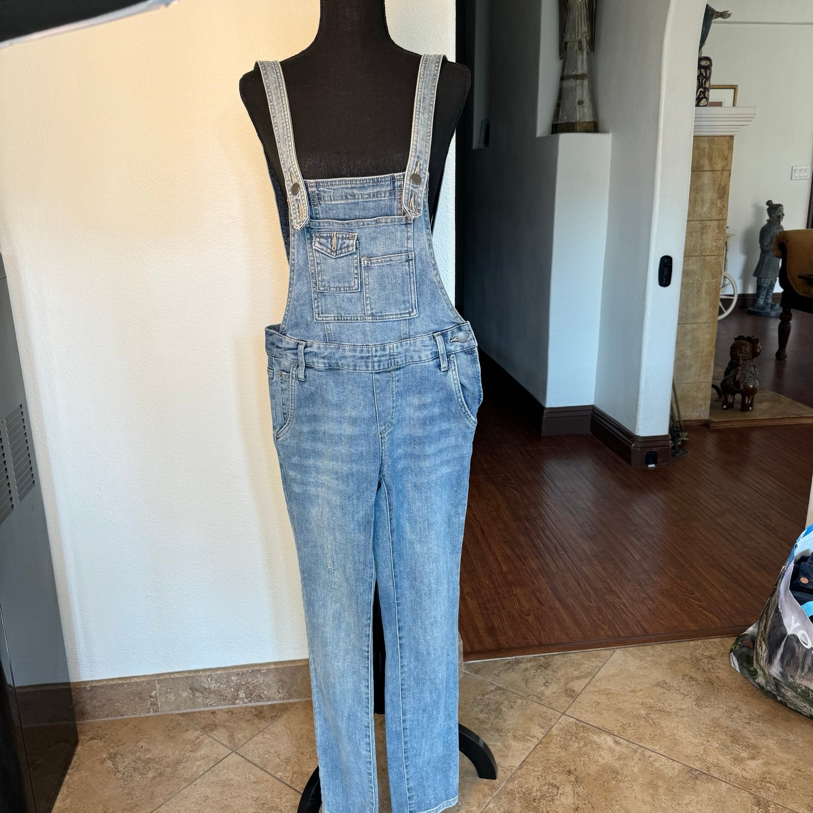 Women’s We The Free People Bib Overalls Distressed Denim Blue Jeans Size 24
