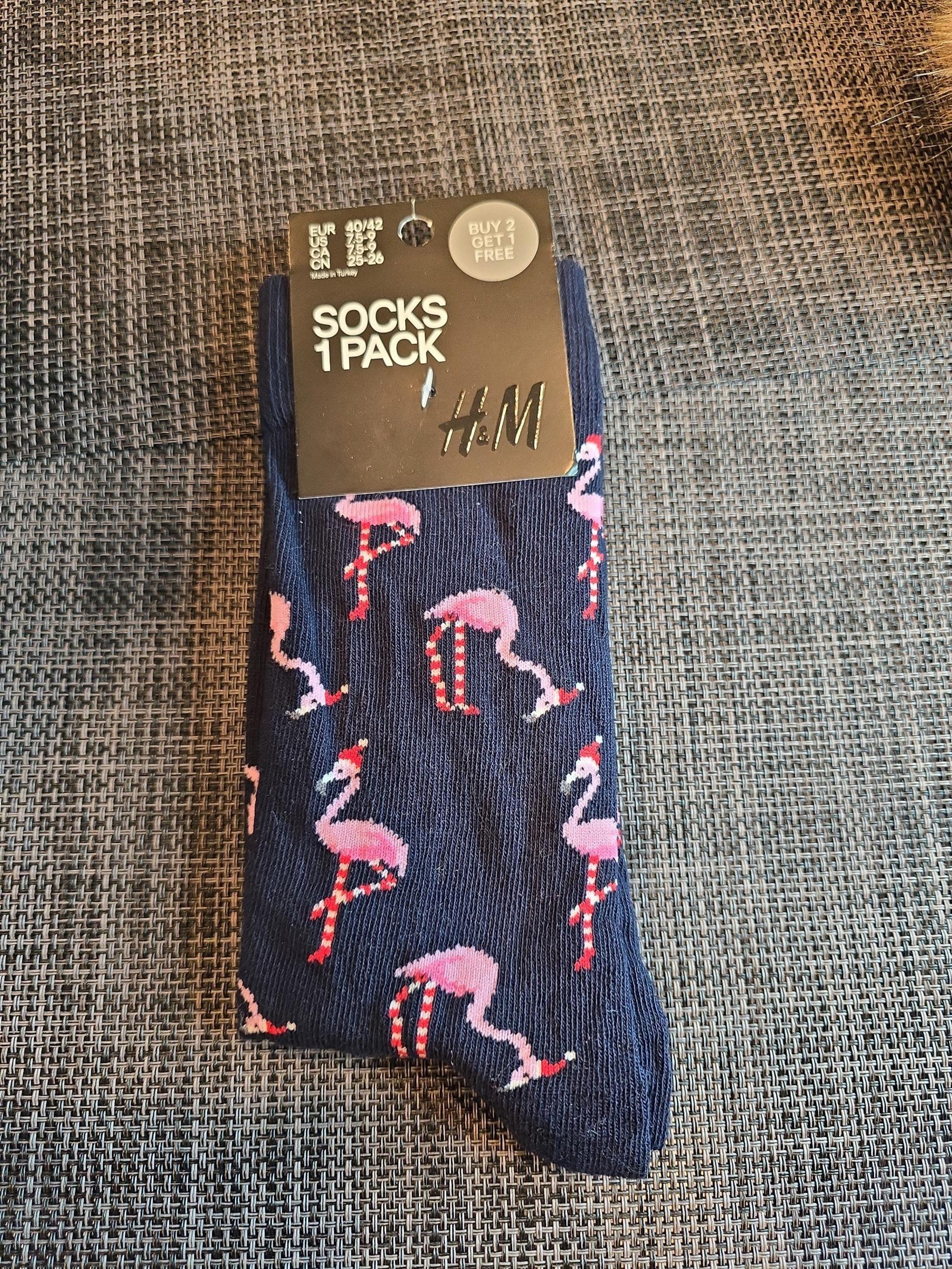H&M Women's Socks Size 7.5-9, Navy Blue with Pink Flamingos NWT